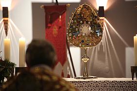 Die eucharistische Anbetung steht im Mittelpunkt der Gebetsaktion. pde-Foto: Geraldo Hoffmann