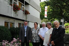 Alfred Frank, Hedwig Kenkel, Caritasdirektor Franz Mattes, Andrea Steinhilber, frühere Caritasdirektor Johannes Schmidt (von links) Foto: Caritas/Schödl
