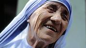 Mutter Teresa, lachend, Dezember 1985 / Manfred Ferrari, 2003