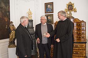 Sucres Weihbischof Adolf Bittschi, Sucres Erzbischof Jesús Juárez Párraga und der Eichstätter Bischof Gregor Maria Hanke