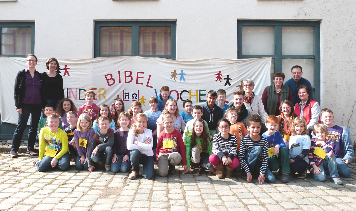 Kinder bei der Kinderbibelwoche in Ellingen