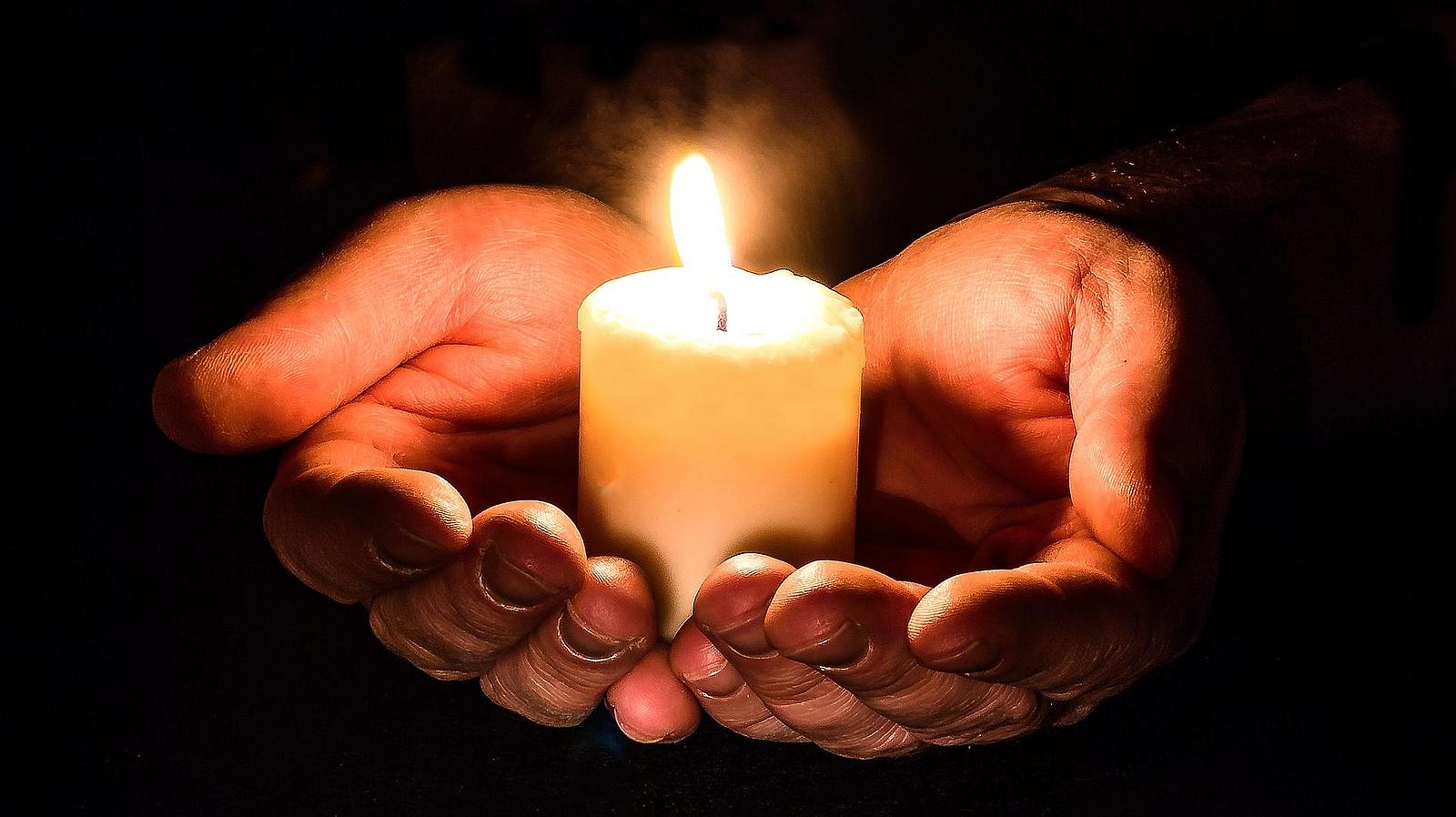 Gebet für Wegbegleiter und Hoffnungsträger unserer Diözese. Foto: pixabay