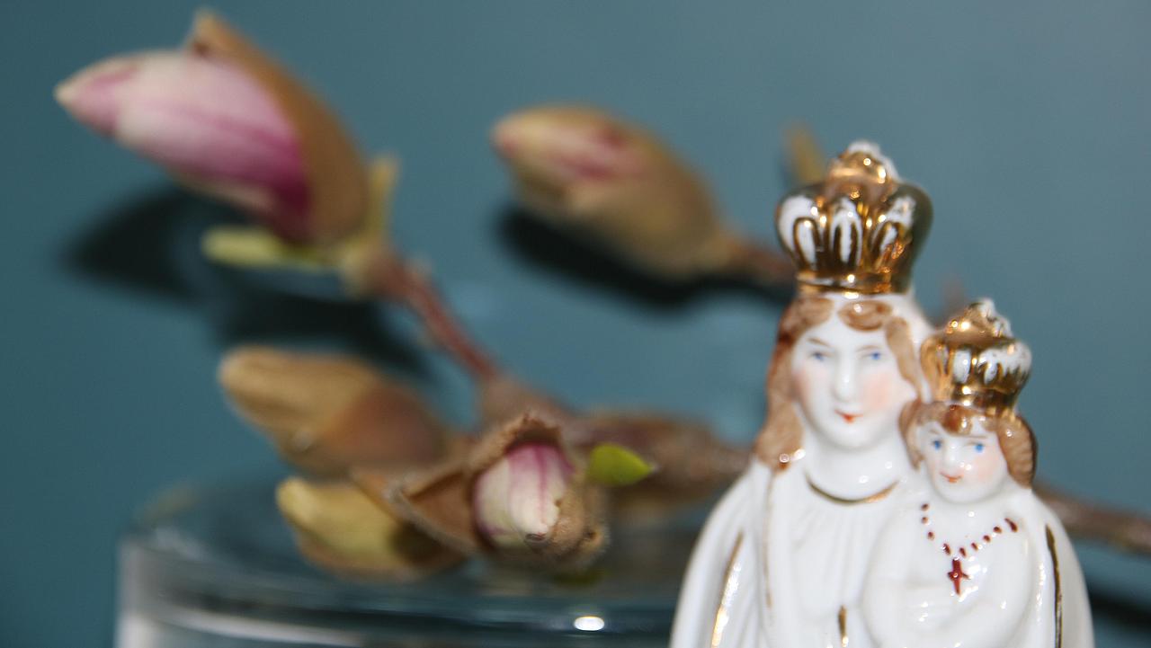 Maria vor der Blume 