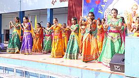 Tänzerinnen aus Indien