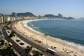 Der Strand von Copacabana in Rio de Janeiro, Foto: Ricardo Zerrenner/RIOTUR