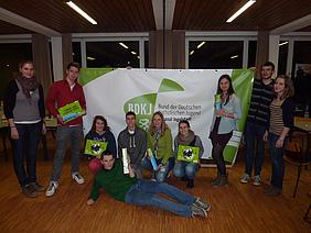 Bei der Dekanatsversammlung in Ingolstadt wurde den Jugendlichen das Starter-Kits zur 72-Stunden-Aktion überreicht. Foto: Anna Finsterer