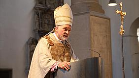 Bischof Gregor Maria Hanke ruft die Kirche dazu auf, Spiegelbild Christi in der Gesellschaft zu sein. pde-Foto: Norbert Staudt