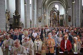 Gottesdienst mit rund 1000 Ehejubilaren im Eichstätter Dom. pde-Foto: Geraldo Hoffmann