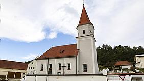 Die Pfarrkirche in Morsbach.