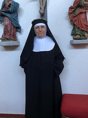 Schwester Bettina