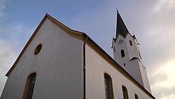 Die Pfarrkirche St. Peter und Paul in Freystadt. pde-Foto: Johannes Heim