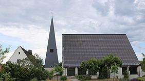 Dach der Pfarrkirche St. Wunibald in Georgensgmünd.