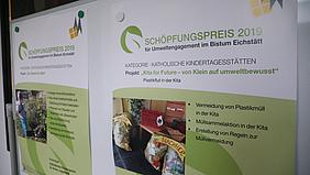 Plakate der Siegergruppen des Schöpfungspreises 2019 im Bistum Eichstätt. pde-Foto: Johannes Heim