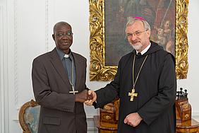 Bischof Diouf bei Bischof Hanke