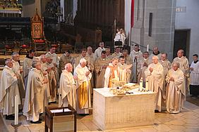 Pontifikalamt zusammen mit Bischof Gregor Maria Hanke