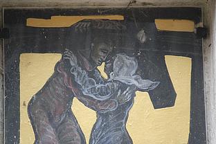 Kreuzweg in Buchenhüll: 4. Station - Jesus begegnet seiner Mutter