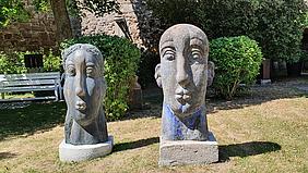 Skulpturen des Bildhauers und Malers Ernst Steinacker