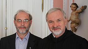 P. Herrmann bei einem Heimatbesuch mit Bischof Hanke