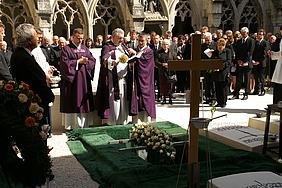 Domdekan Willibald Harrer leitete die Beisetzungsfeierlichkeiten für den verstorbenen Dompropst em. Josef Pfeiffer.